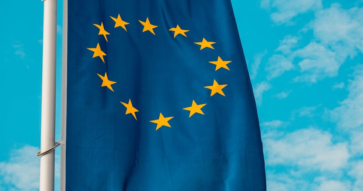 Beitragsbild: KI-Omnibus, Cloud Act und der AI Act 2026: Was sich für Mittelständler wirklich ändert
