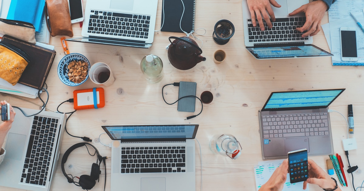 Mobile Device Management (MDM) für KMU: Smartphones DSGVO-konform verwalten